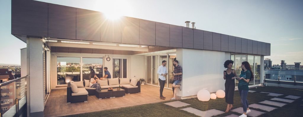 Penthouse vs Apartment